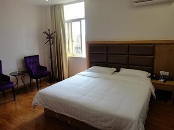 Hongli Business Hotel Zhanggang Εξωτερικό φωτογραφία